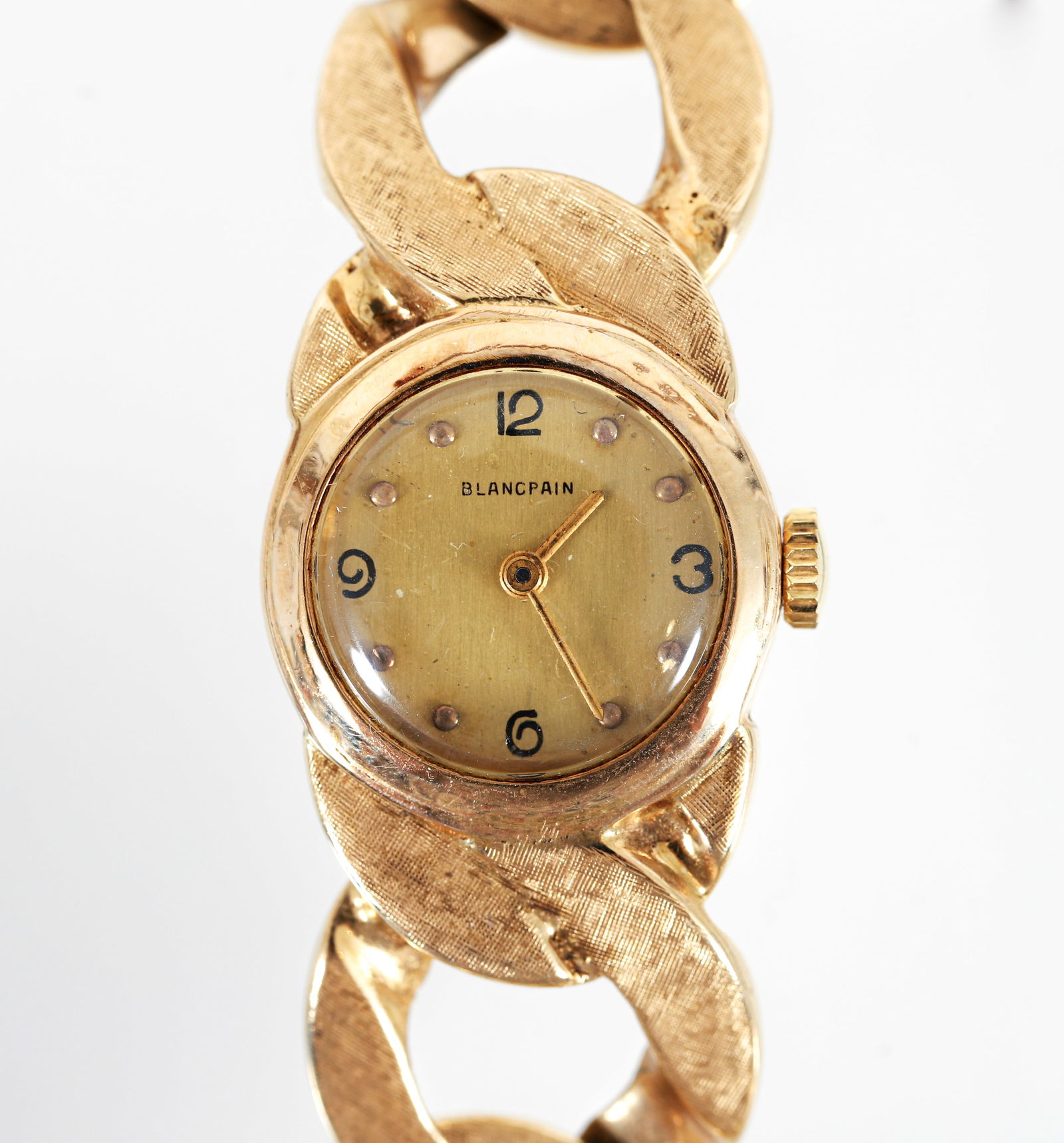 14k Vintage Blancpain Curb Link Womens Watch: 14k yellow gold vintage Blancpain curb link womens watch with hidden hinge closure and safety chain, functions with manual wind, marked "14k" at closure with "Blancpain" at face, approx. 7.25 inches l