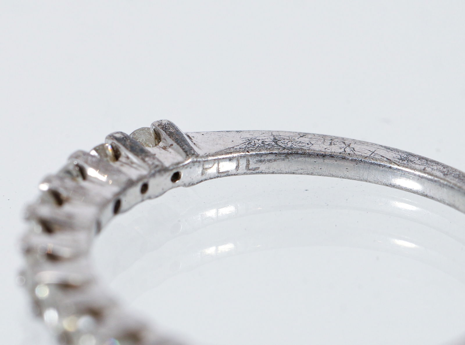 Half Infinity Shared Prong Set Diamond Ring - 4