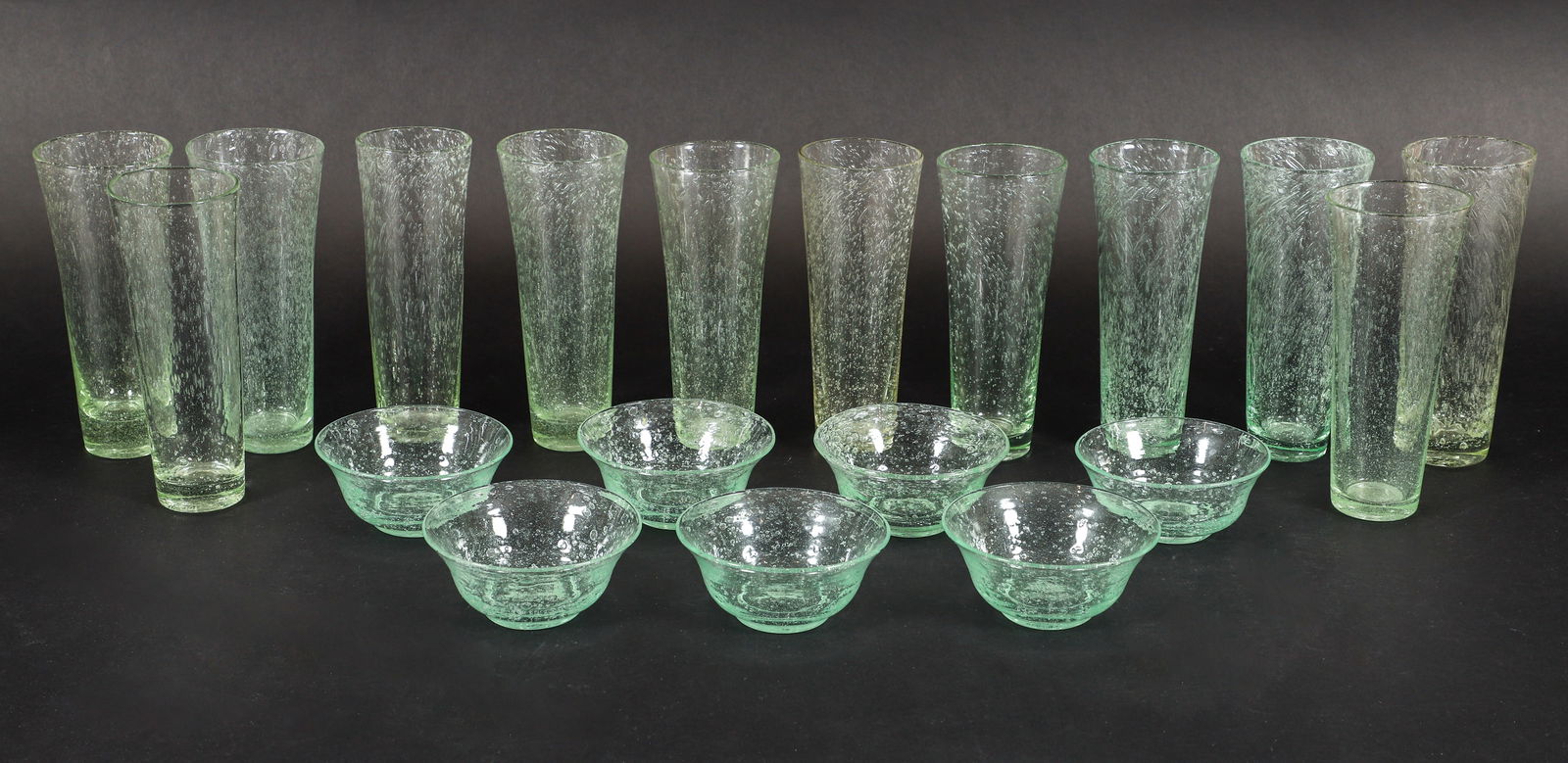 12 Biot green bubble glass Beer Glasses and 7 ice cream bowls (1 of 5)