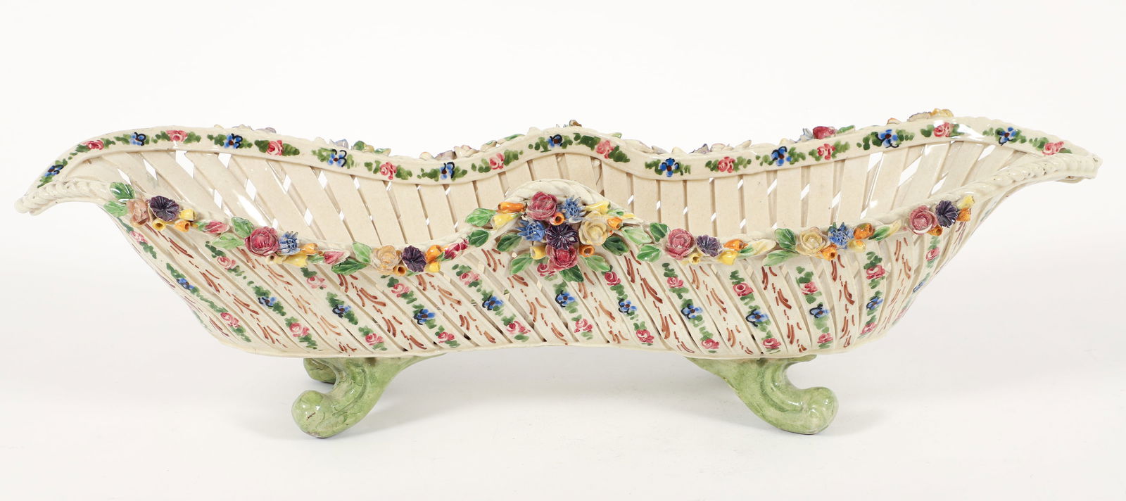 Capodimonte reticulated long basket (1 of 5)