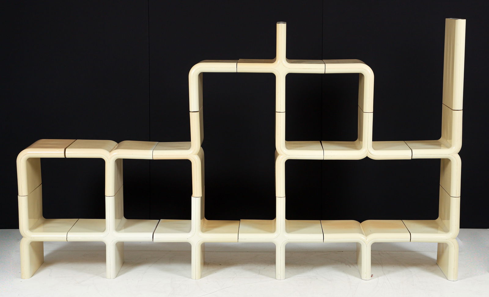 Kay Leroy Ruggles for Directional UMBO Shelving: Kay Leroy Ruggles for Directional UMBO modular shelving unit, American, 1970s. ABS plastic. Measures 48 x 82 x 12 inches (as pictured). Provenance: Personal collection of Edward J. Grzybowski,