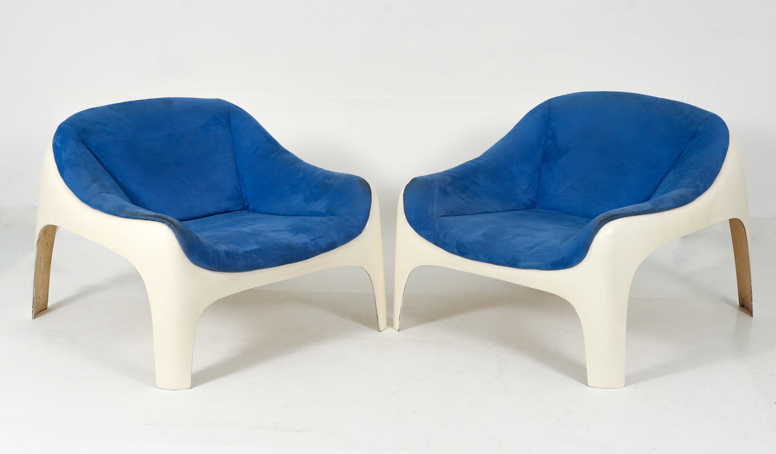 Pair Sergio Mazza for Artemide Space Age Lounge Chairs (1 of 4)