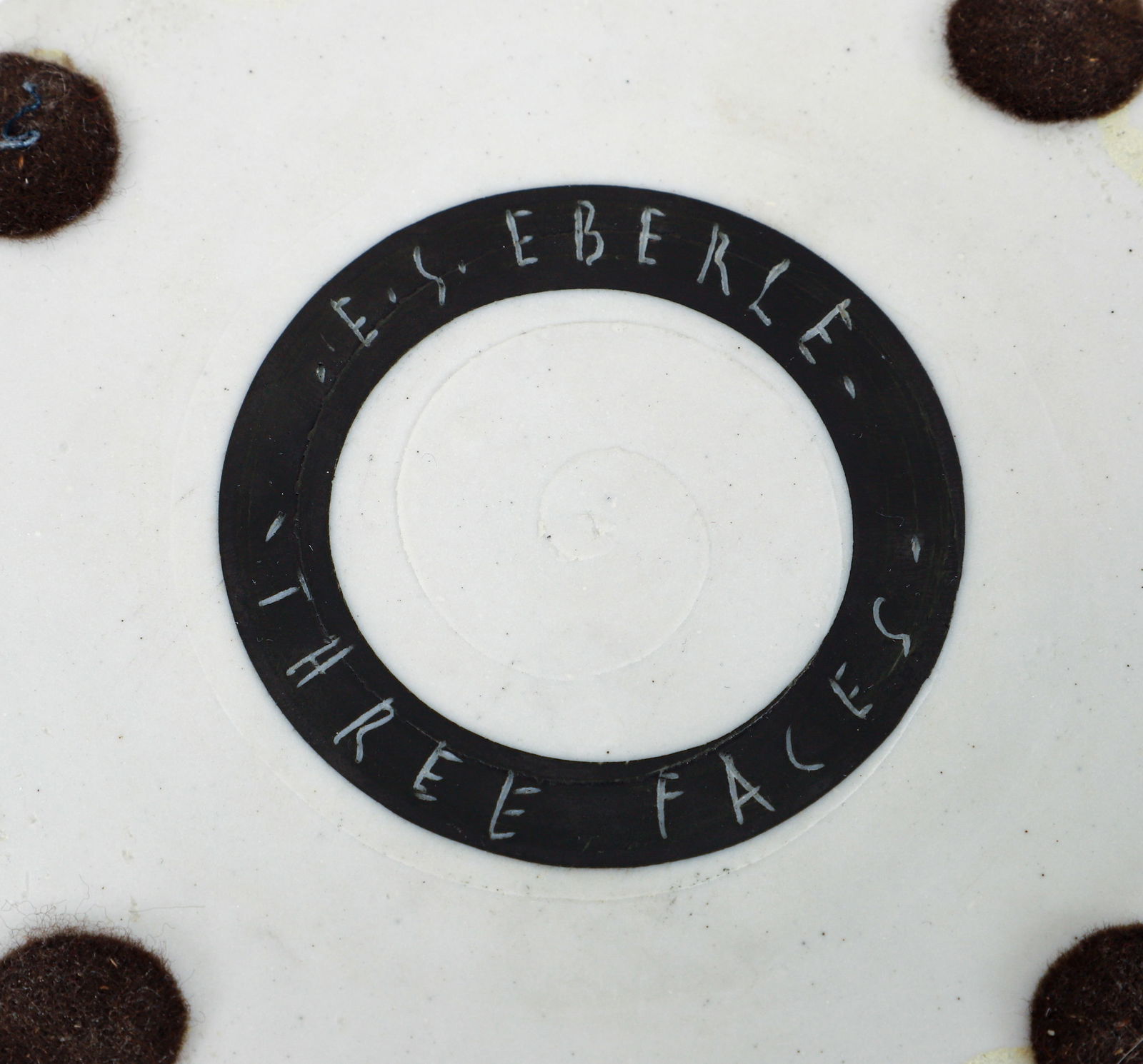 Ed Eberle Large Three Faces Porcelain Vase - 5