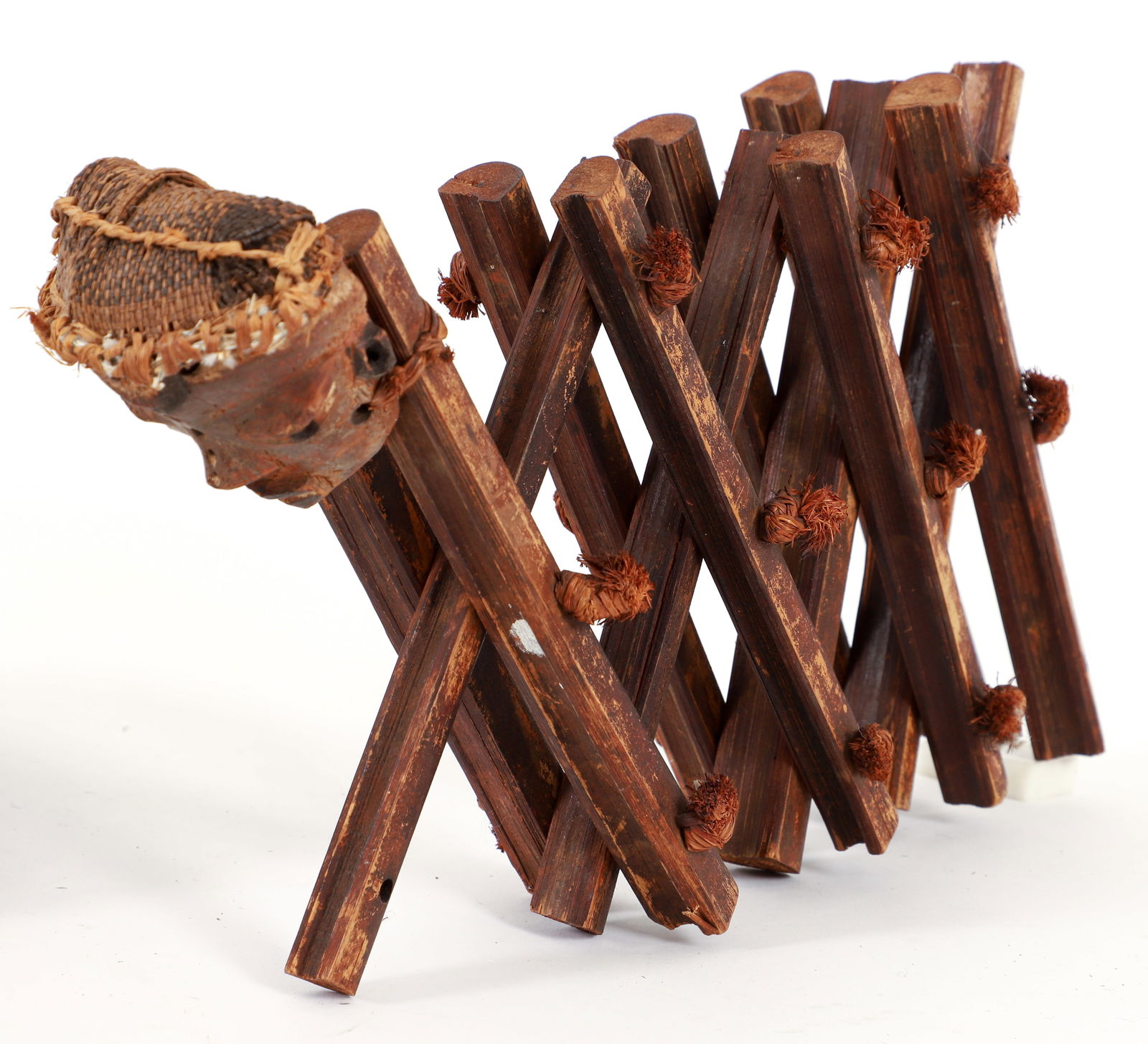 2 Pende Divination Instruments Together with a Basket - 2