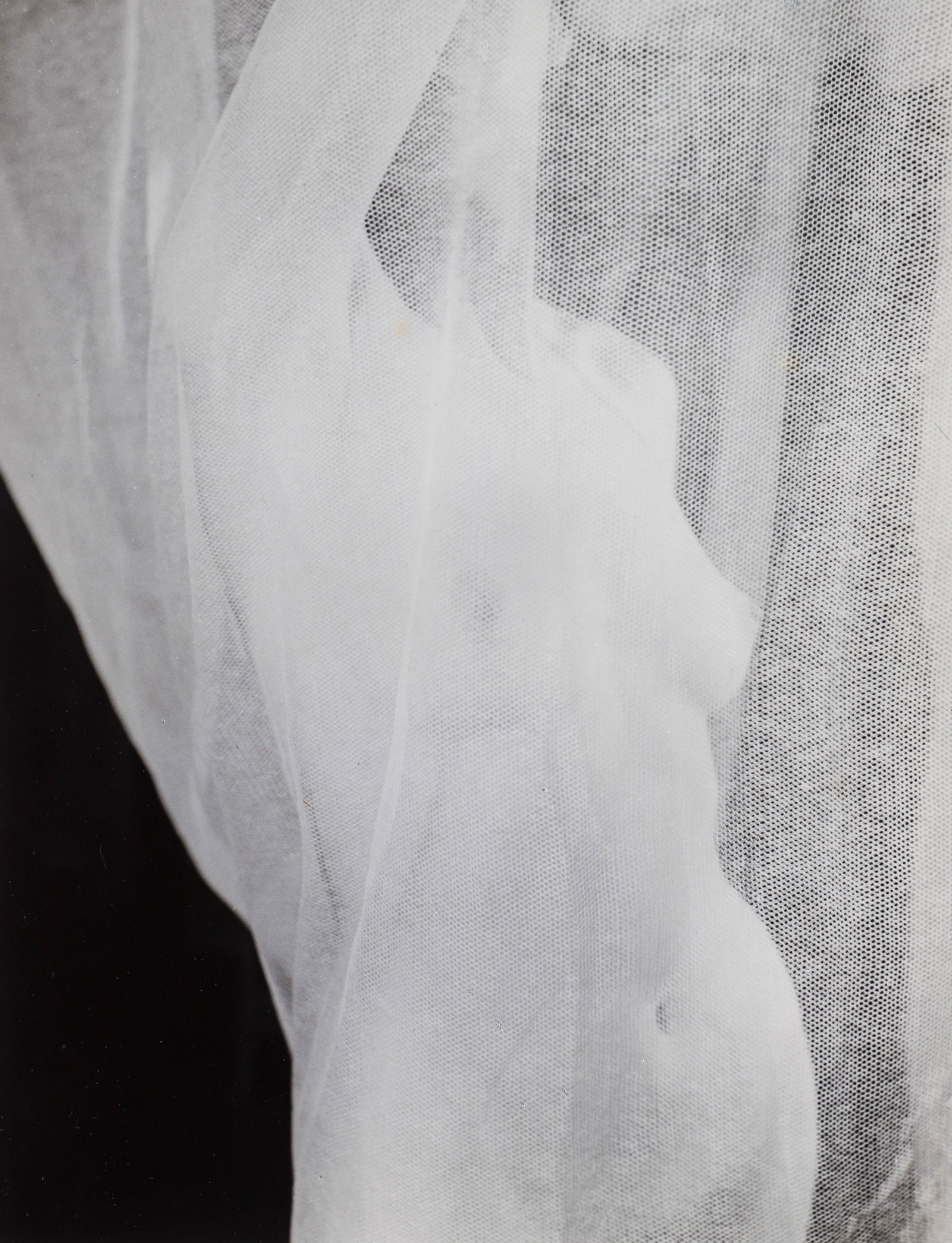 Ferenc Berko vintage photo nude Paris 1935-1937: Berko, Ferenc (Hungarian/Romanian/American, 1916-2000), Paris 1935-1937, vintage silver gelatin print, 8.4 x 6.5 inches, with the photographer's stamp 'Berko Phot. Nr.' and negative number R/272/4 in