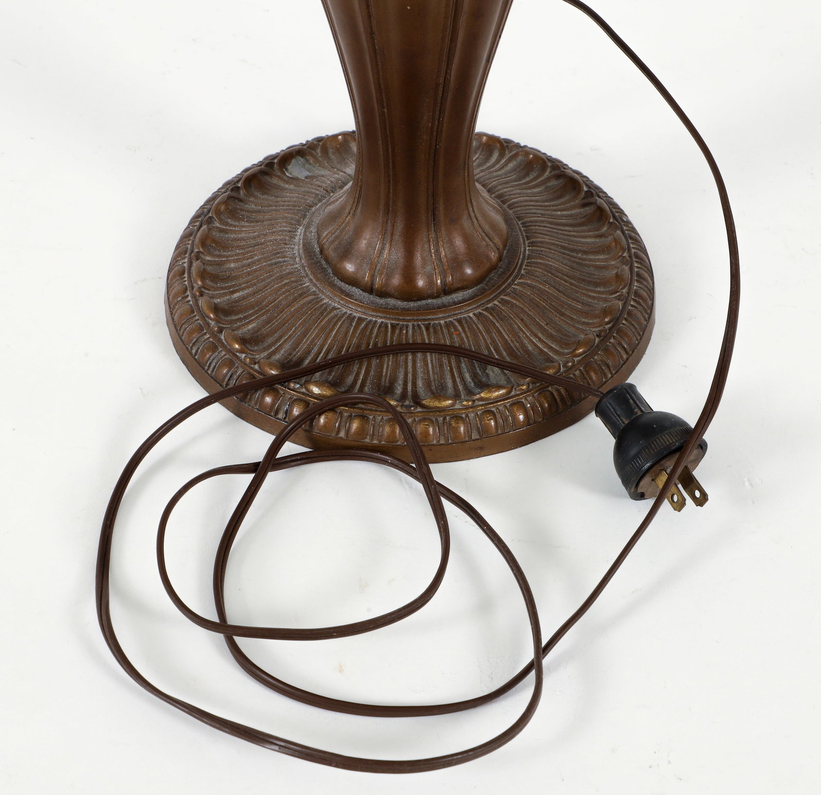 Jefferson Table Lamp with Reverse Painted Shade - 4