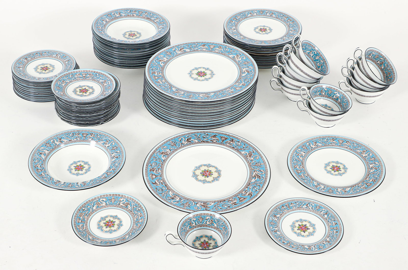 Set of 71 Pieces of Wedgwood Florentine Turquoise China (1 of 5)