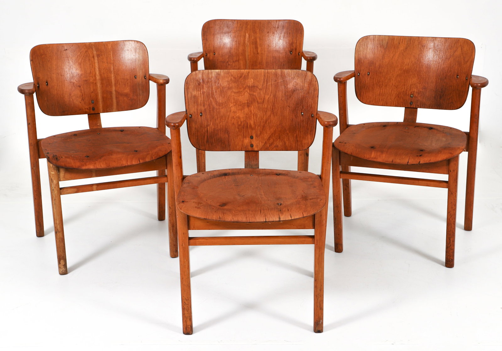 Set of 4 Ilmari Tapiovaara for Knoll Domus Stacking Chairs (1 of 5)