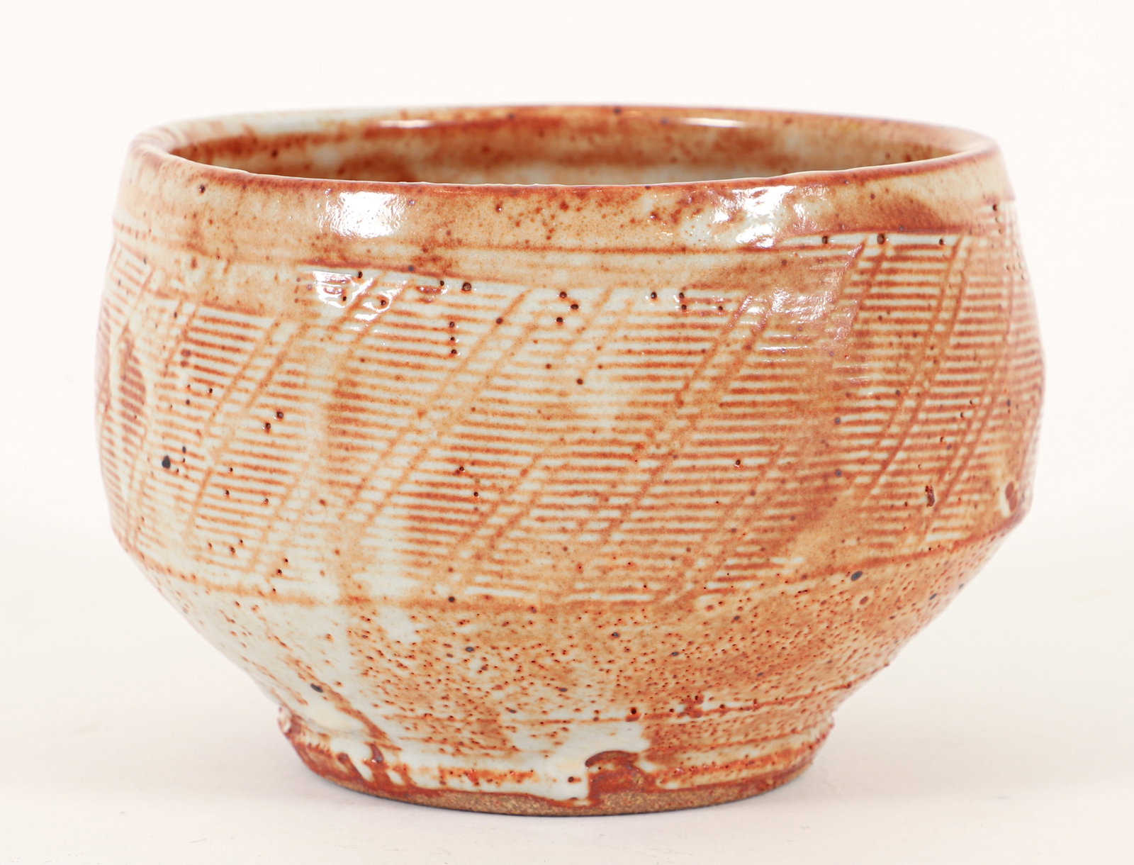 Warren MacKenzie Shallow Circular Earthenware Bowl (1 of 4)