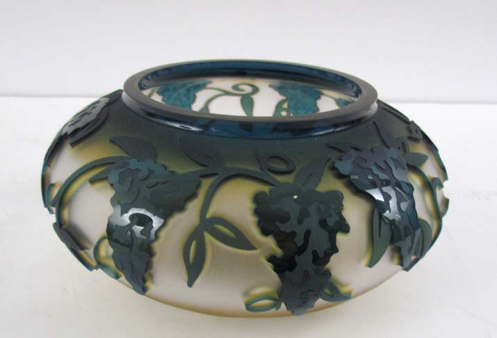 Kelsey Murphy Cameo Glass Grape Vines: Artist: Kelsey Murphy and Robert Bomkamp Title: Grape Vines Bowl (914014) Date: 1998 Medium: cameo glass Green over white and clear base Dimension: 4 x 8.5 x 8.5 inches Edition: 14/15 <
