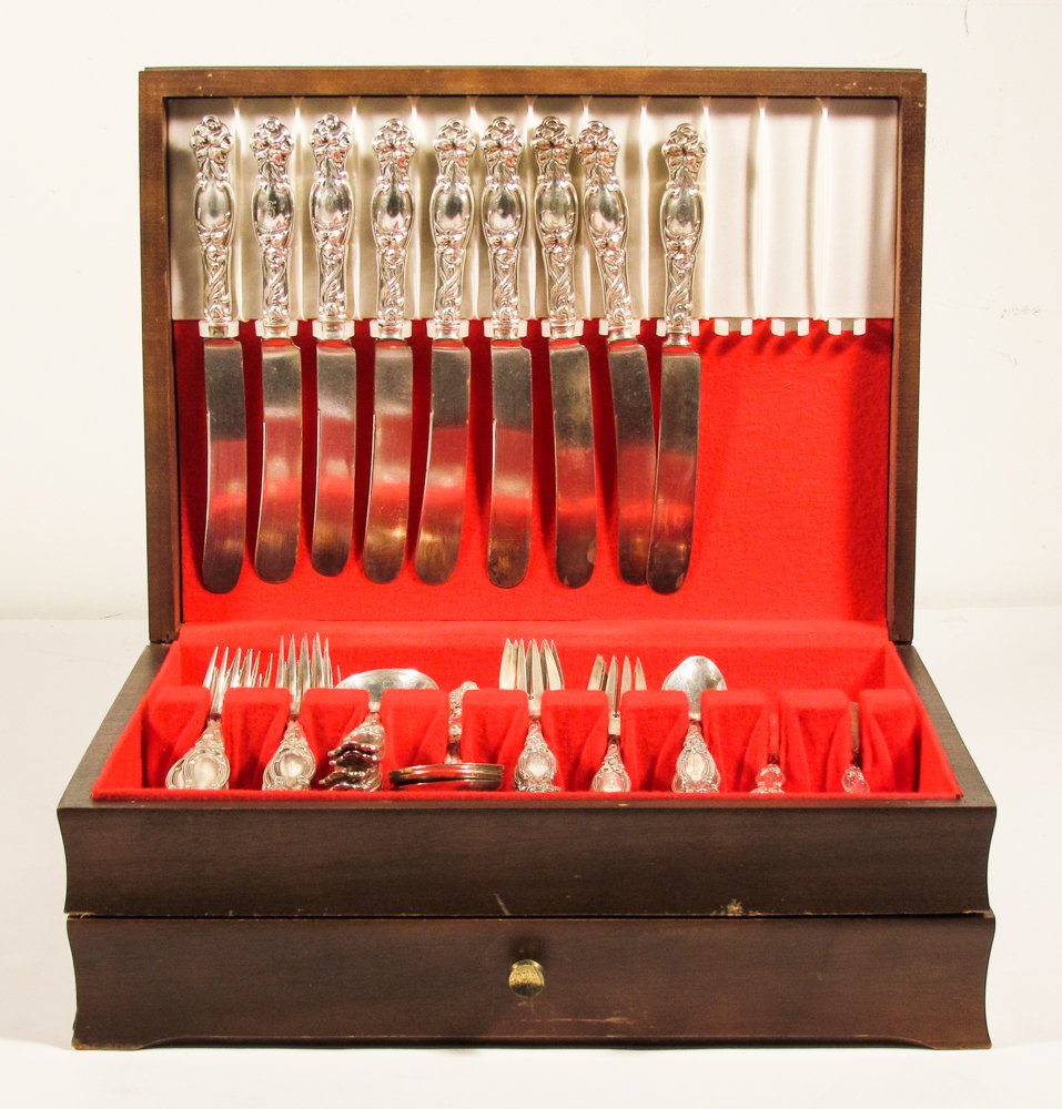 71 pc International Sterling Flatware, Frontenac: Artist: International Title: 71 pc International Sterling Silver Flatware in the Frontenac Pattern, including serving utensils Medium: sterling Dimensions: 80.775 ozt (weighable)