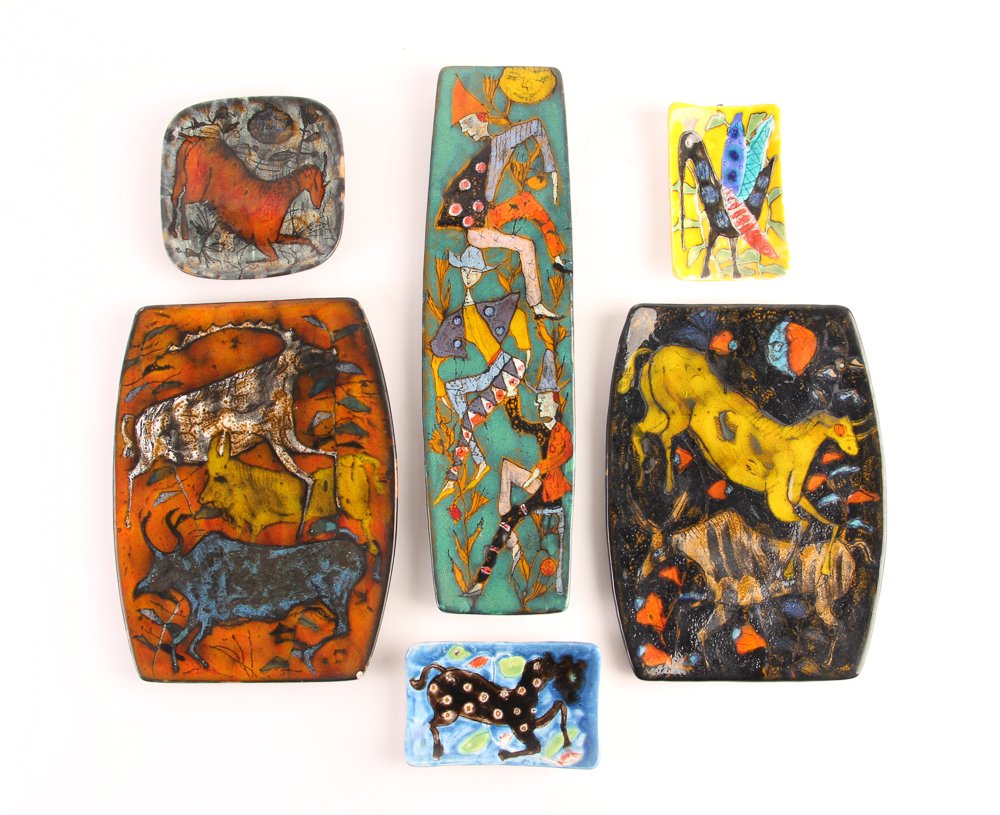 6pcs Elio Schiavon Mid Century Modern Pottery: Artist: Schiavon, Elio Title: 6 Pcs Mid-Century Modern Pottery Medium: ceramic Dimension: 14.5 inches (tallest)