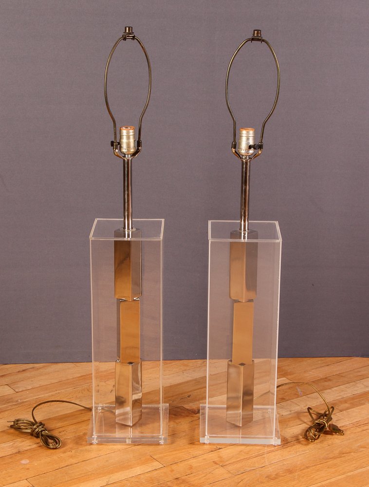 Pair of Stacked Cube Lucite Laurel Lamps (1 of 5)