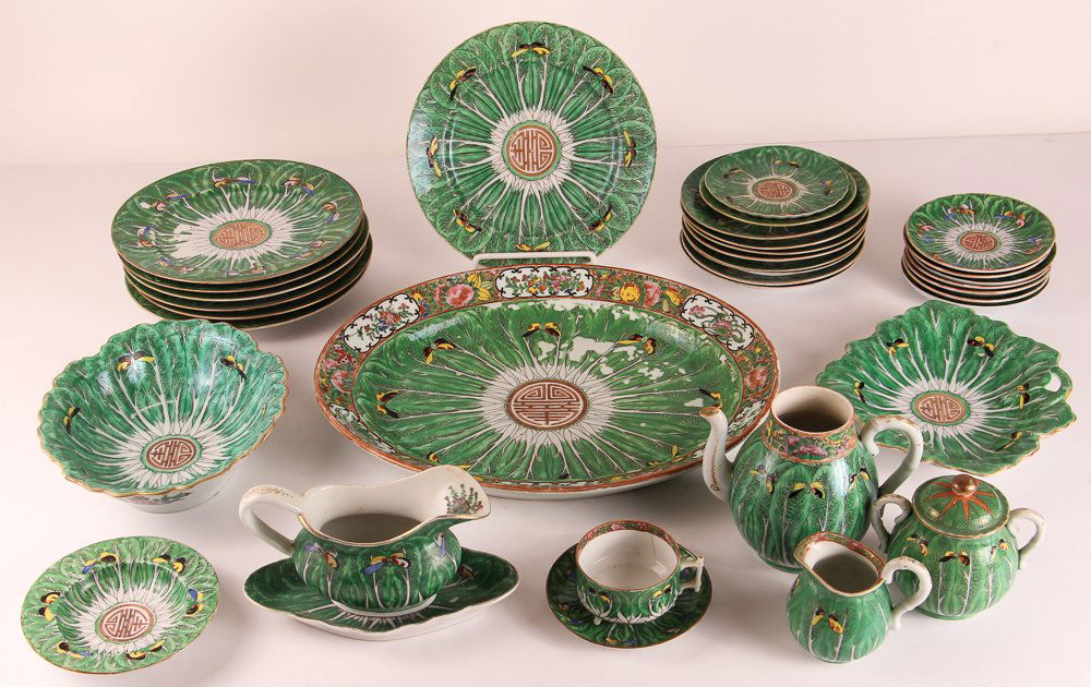35 Pc. Assembled Export Chinese cabbage leaf dinnerware (1 of 5)