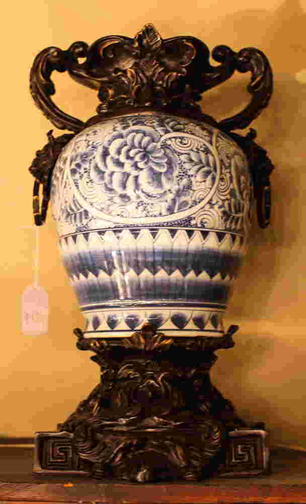 Maitland-Smith Chinese Blue and White Porcelain Vases