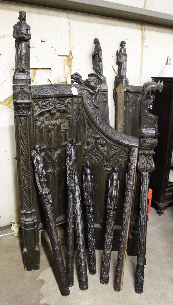 Antique Gothic Style Oak Railing (1 of 10)