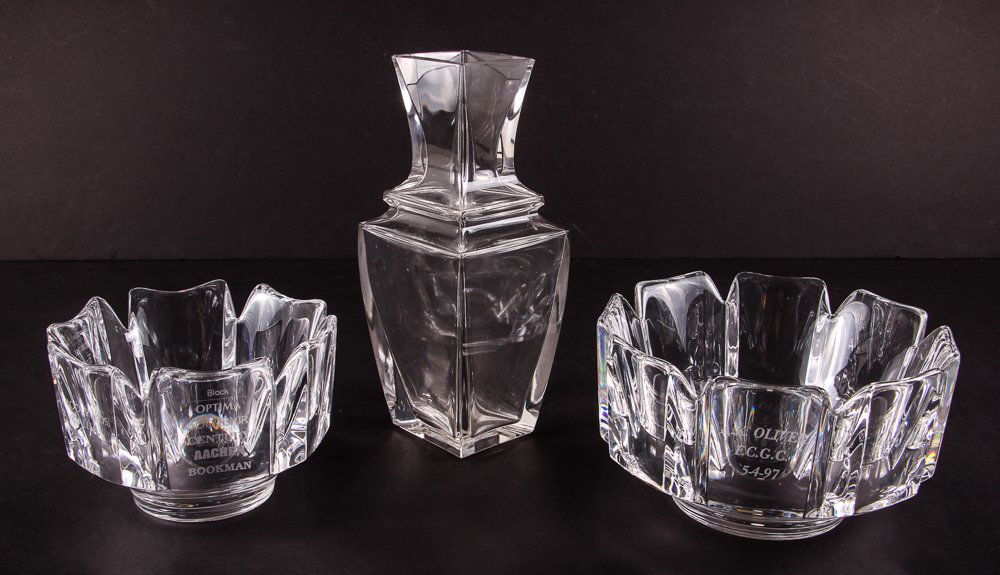 3 Pieces of Decorative Presentation Glassware (1 of 9)