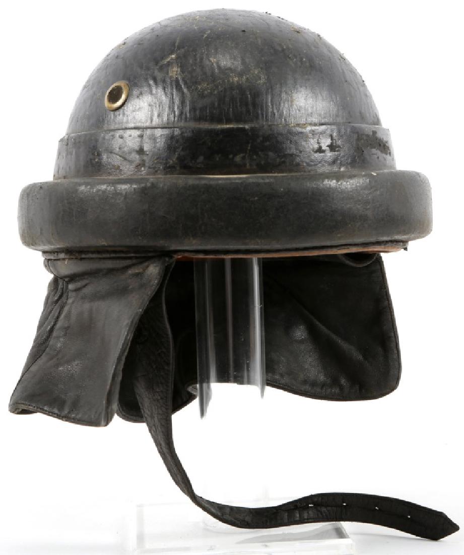 WWII ITALIAN TANKER HELMET: WWII ITALIAN TANKER HELMET