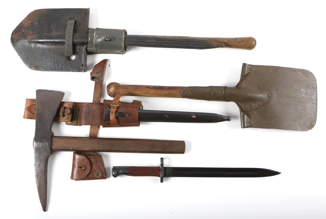 WWII WORLD MILITARY ENTRENCHING TOOL PIC LOT OF 3