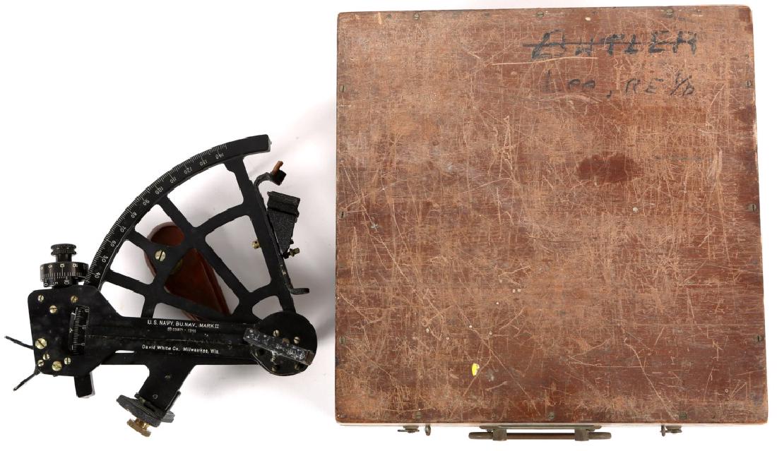 WWII DAVID WHITE US NAVY MKII SEXTANT: WWII DAVID WHITE US NAVY MKII SEXTANT