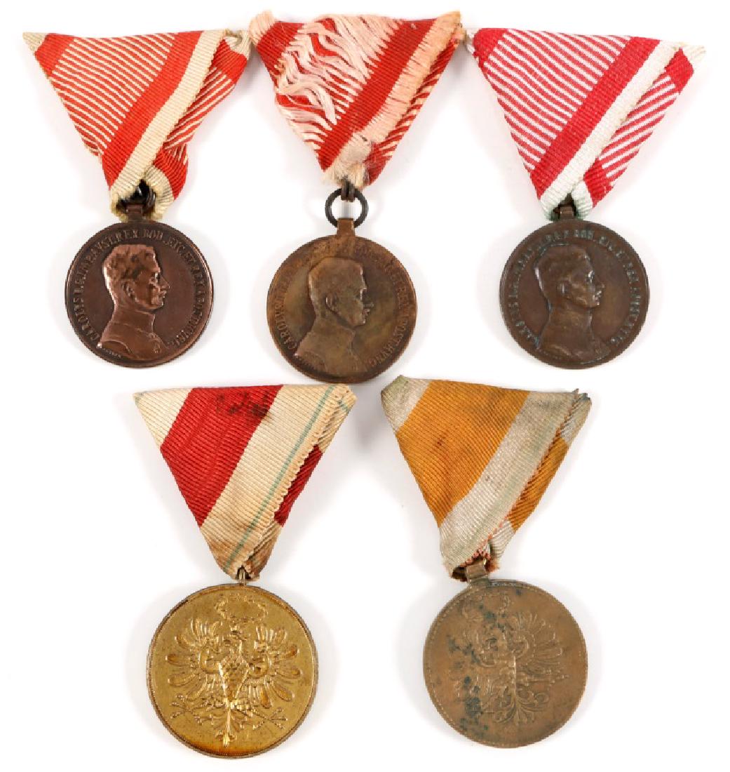 AUSTRIAN WAR SERVICE MEDAL LOT OF 5: AUSTRIAN WAR SERVICE MEDAL LOT OF 5 Karl and Tyrol.