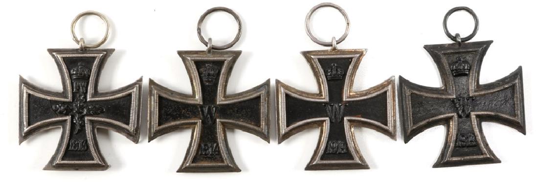 WWI GERMAN IRON CROSS MEDAL 2nd CLASS LOT OF 4: WWI GERMAN IRON CROSS MEDAL 2nd CLASS LOT OF 4 WWI German Iron Cross 2nd class medal lot of 4. 1 unmarked and 3 Stamped on the rings.