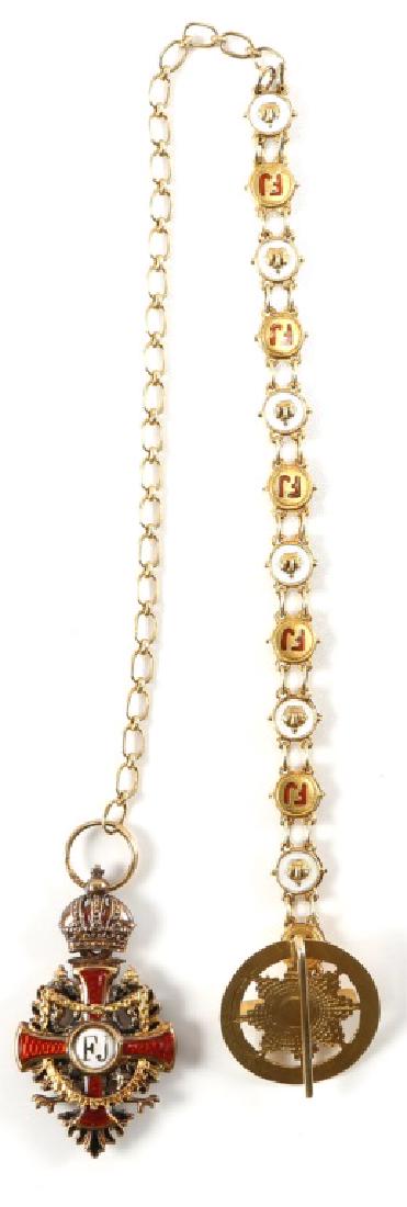 ORDER OF FRANZ JOSEPH CHAIN OF THE KNIGHT MEDAL: ORDER OF FRANZ JOSEPH CHAIN OF THE KNIGHT MEDAL Rare Austria Order of Franz Joseph chain of the knight mini medal.