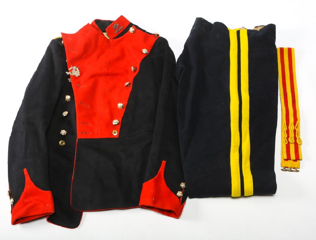 WWI BRITISH 9th LANCER REGIMENT DRESS UNIFORM: WWI BRITISH 9th LANCER REGIMENT DRESS UNIFORM Dated 1914 British 9th Lancer regiment uniform, tunic with regimental collars, pants, belt, 9th Lancer cap badge. Size: Small