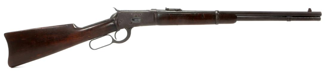 1923 WINCHESTER MODEL 1892 RIFLE .32 WCF: 1923 WINCHESTER MODEL 1892 RIFLE .32 WCF Saddle ring on left side. Model: 1892 Caliber / Gauge: .32 W.C.F. Barrel Length: 19.25" Serial Number: 918456