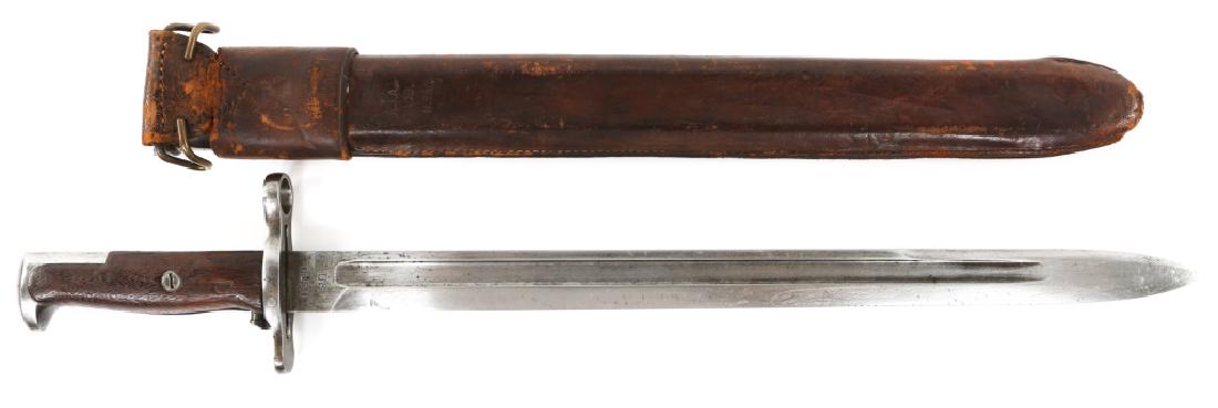 WWI US BAYONET SPRINGFIELD M1905: WWI US BAYONET SPRINGFIELD M1905 M1905 Springfield bayonet, stamped 'S.A 1906 " & " US 152531 ". M1905 leather scabbard modified 1910. Blade Length: 15 3/4" Overall Length: 20 1/2"