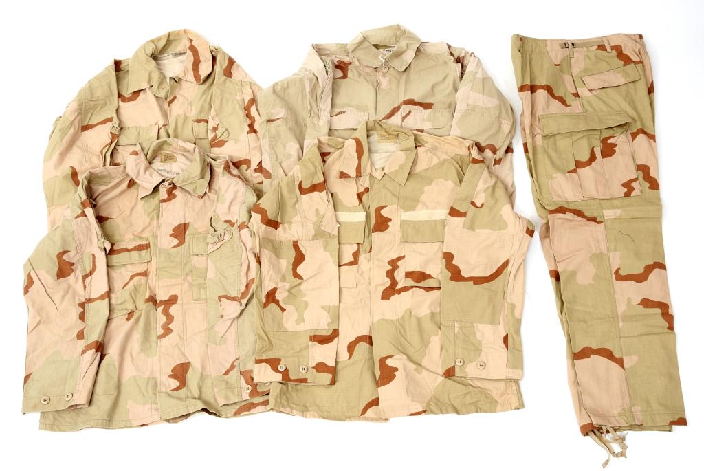 US ARMY SPECIAL OPS MODIFIED DCU COMBAT SHIRTS: US ARMY SPECIAL OPS MODIFIED DCU COMBAT SHIRTS Desert Storm - Iraqi Freedom, US Army Special Ops / Special Forces modified ( large pockets & Velcro added on the sleeves ) DCU shirt, lot of 4 and 1 pan
