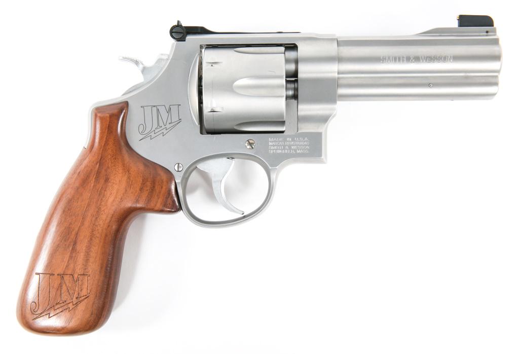 SMITH & WESSON JM MODEL 625-8 .45 ACP REVOLVER: SMITH & WESSON JM MODEL 625-8 .45 ACP REVOLVER Smith & Wesson JM model 625-8 .45 ACP revolver. Light walnut grips. Caliber / Gauge: .45 ACP Barrel Length: 4" Serial Number: CYF4334