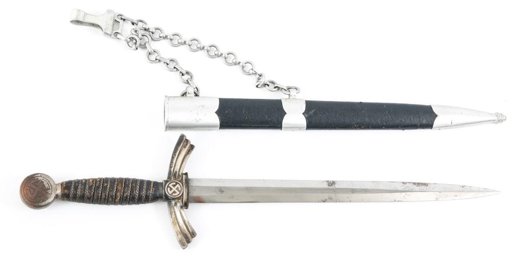 WWII GERMAN LUFTWAFFE 1st MODEL DRESS DAGGER: WWII GERMAN LUFTWAFFE 1st MODEL DRESS DAGGER World War II German Luftwaffe 1st Model Officer dagger. This early nickel Silver plated dagger comes with a mismatch aluminum fittings scabbard . Bright st