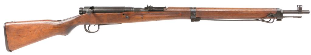 WWII JAPANESE TYPE 99 ARISAKA RIFLE 7.7 mm: WWII JAPANESE TYPE 99 ARISAKA RIFLE 7.7 mm Japanese Type 99 Arisaka rifle. Nagoya Arsenal First Series. Full mum and dust cover. 44" total length. Bolt, receiver and bayonette lug have matching serial
