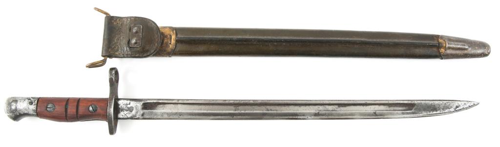 WWI US MODEL 1917 BAYONET & SCABBARD: WWI US MODEL 1917 BAYONET & SCABBARD WWI US model 1917 bayonet & scabbard. Scabbard reads: "Jewell 1917" and "MS." Ricasso stamped: "US 1917 Remington." Blade Length: 17" Overall Length: 21.5"