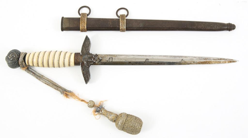 WWII GERMAN 2nd MODEL LUFTWAFFE DRESS DAGGER: WWII GERMAN 2nd MODEL LUFTWAFFE DRESS DAGGER WWII German M1937, 2nd Model Luftwaffe dress dagger (Fliegerdolch). Unmarked blade. Leather buffer pad present. Aluminum-alloy based airplane grey burnishe