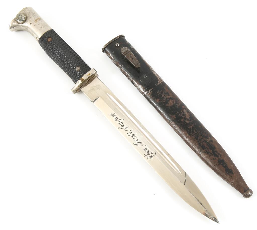 WWII GERMAN K98 DEDICATION SHORT DRESS BAYONET: WWII GERMAN K98 DEDICATION SHORT DRESS BAYONET WWII German K98 etched blade short dress bayonet with steel scabbard. Acid etched blade dedication, maker mark " Original Eickhorn, Solingen " stamped on