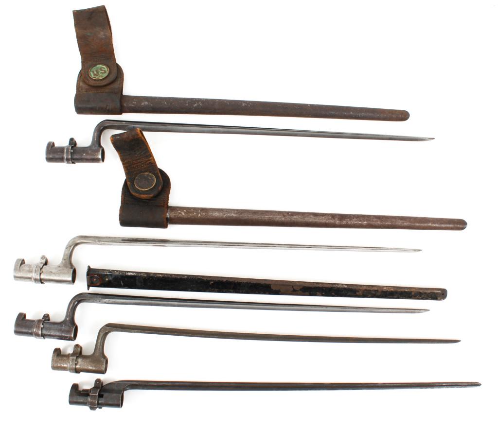INDIAN WARS US M1873 & SOCKET BAYONET LOT OF 5: INDIAN WARS US M1873 & SOCKET BAYONET LOT OF 5 Indian Wars US Model 1873 bayonet, lot of 4 and one cruciform socket bayonet. Blade Length: 18" Overall Length: 21"