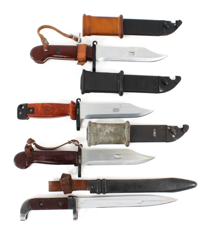 AK-47 BAYONET MIXED LOT OF 4: AK-47 BAYONET MIXED LOT OF 4 Lot of 4 AK-47 bayonets. Blade Length: Mixed Overall Length: Mixed