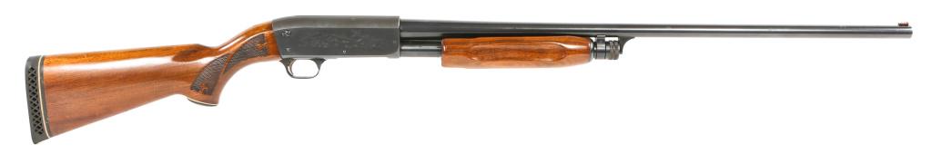 ITHACA MODEL 37 FEATHERLIGHT 16 GA SHOTGUN: ITHACA MODEL 37 FEATHERLIGHT 16 GA SHOTGUN Ithaca model 37 Featherlight 16 gauge pump-action shotgun. Modified choke. 2.75" chamber. Walnut stock, and blued finish. Dog and pheasant scene and duck sce