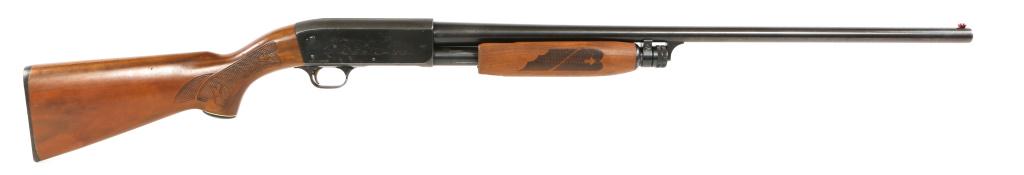 ITHACA MODEL 37 FEATHERLIGHT 12 GA SHOTGUN: ITHACA MODEL 37 FEATHERLIGHT 12 GA SHOTGUN Ithaca model 37 Featherlight 12 gauge pump-action shotgun. Checkered walnut stock, and blued finish. Full choke. 2.75" chamber. Dog and pheasant, and duck sc