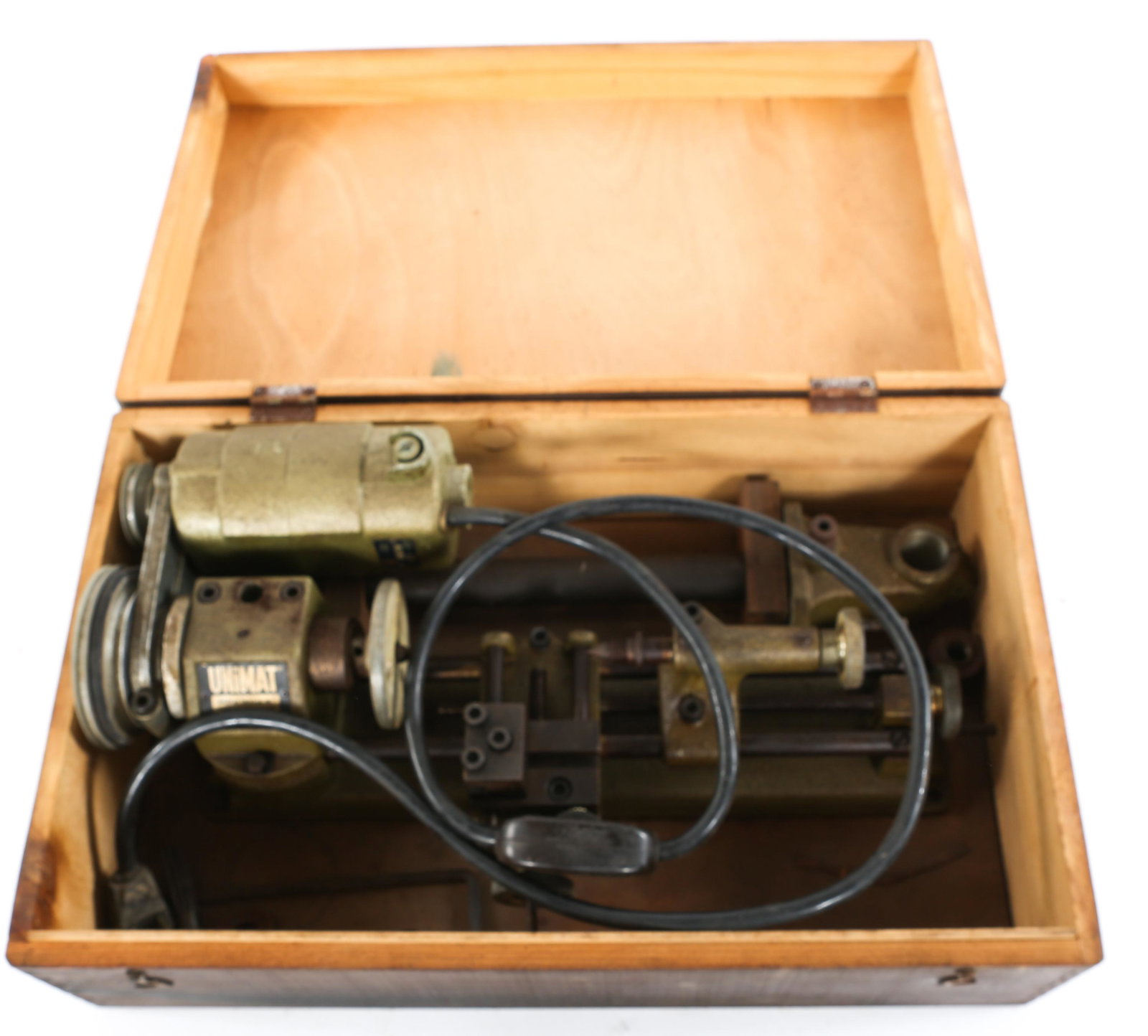 UNIMAT MODEL SL 1000 WATCHMAKERS LATHE WITH BOX: UNIMAT MODEL SL 1000 WATCHMAKERS LATHE WITH BOX UNiMAT model SL 1000 watchmakers lathe tool with original wooden box.