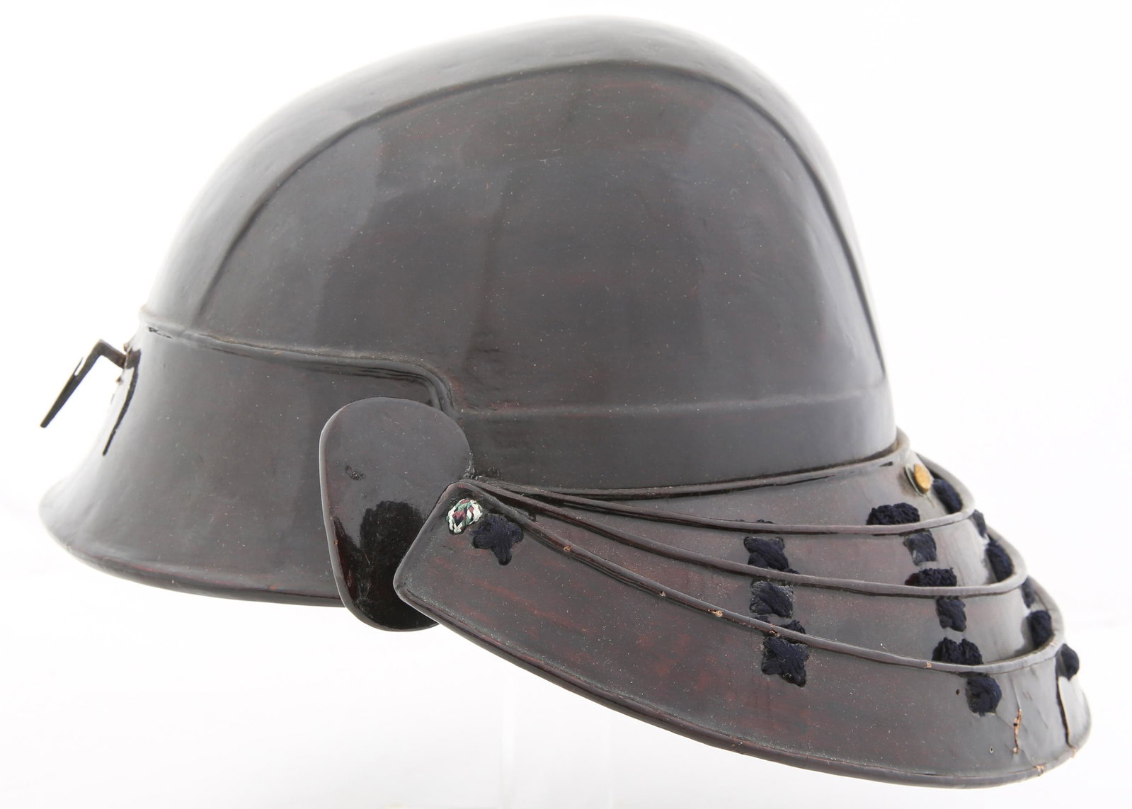 JAPANESE KABUTO HELMET & SHIKORO LACQUERED WOOD: JAPANESE KABUTO HELMET & SHIKORO LACQUERED WOOD Lacquered wood construction, blue fabric lining, short fukigaeshi, 3-piece shikoro fastened with blue lacing. In the style from the late Edo to early Me