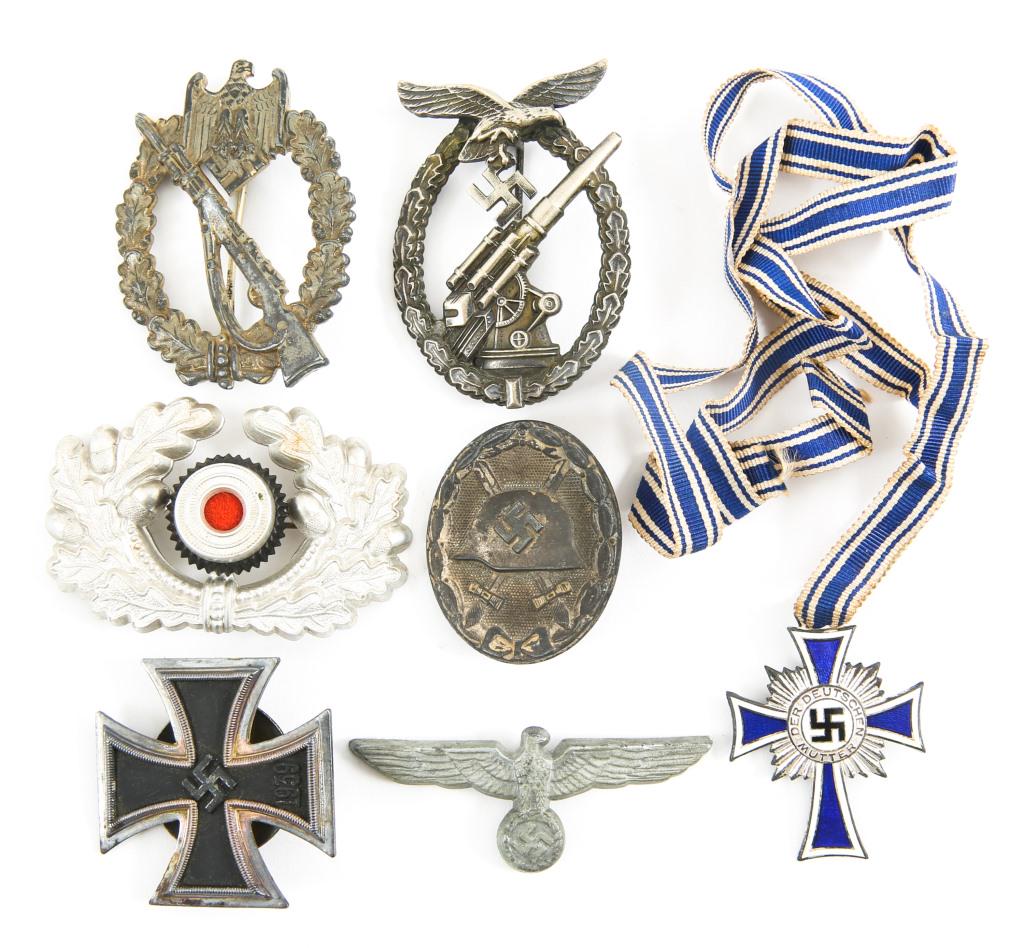 US VET WWII BRING BACK NSDAP MEDAL & BADGES LOT: US VET WWII BRING BACK NSDAP MEDAL & BADGES LOT WWII US Veteran (Col. Walter Daniel Buie Commander of the 272nd Regiment) bring - back. WWII Third Reich medals and badge lot including : Silver Mother'
