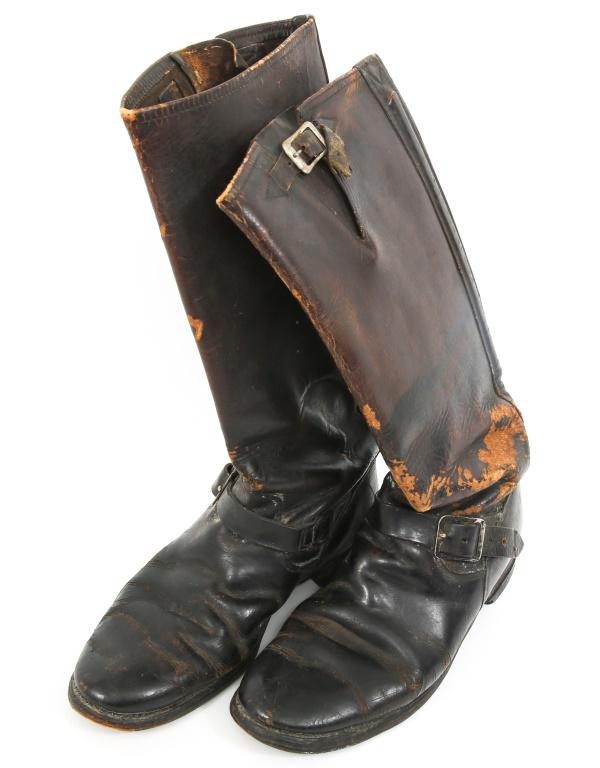 SPAN-AM CAVALRY DEHNER BILTRITE RIDING BOOTS: SPAN-AM CAVALRY DEHNER BILTRITE RIDING BOOTS Pair of brown leather Dehner Imperial cavalry riding boots marked "BILTRITE" on the soles. Lower and higher dual buckles. Size: 12