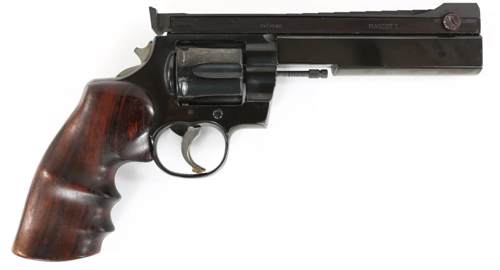1974 COLT PYTHON .357 MAGNUM CUSTOM REVOLVER: 1974 COLT PYTHON .357 MAGNUM CUSTOM REVOLVER 1974 Colt Python .357 Magnum Custom 6-shot revolver. Revolver features custom walnut grips, blued Python frame, blued heavy .357 caliber 6" barrel, Mascot