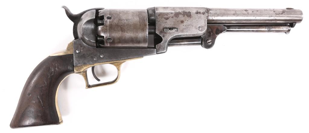 US COLT 1ST DRAGOON .44 CAL PERCUSSION REVOLVER: US COLT 1ST DRAGOON .44 CAL PERCUSSION REVOLVER US Colt 1st Model Dragoon .44 caliber percussion revolver. Revolver features blued finish, walnut grips, with brass grip frame and square backed trigger
