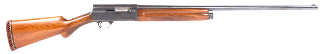 FN BROWNING MODEL AUTO-5 12 GA SEMI-AUTO SHOTGUN: FN BROWNING MODEL AUTO-5 12 GA SEMI-AUTO SHOTGUN Early Belgian FN Browning model Auto-5 12 gauge semi-automatic shotgun. Checkered walnut stock, and blued finish. Full choke. Top of barrel reads: "Bro