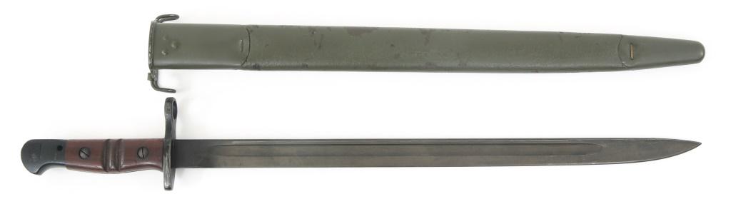 US ARMY M1917 WINCHESTER BAYONET & SCABBARD: US ARMY M1917 WINCHESTER BAYONET & SCABBARD WWI US Army Model 1917 Winchester bayonet & leather painted scabbard. Parkerized blade, stamped on one side of the ricasso " 1917 and W within a circle " an