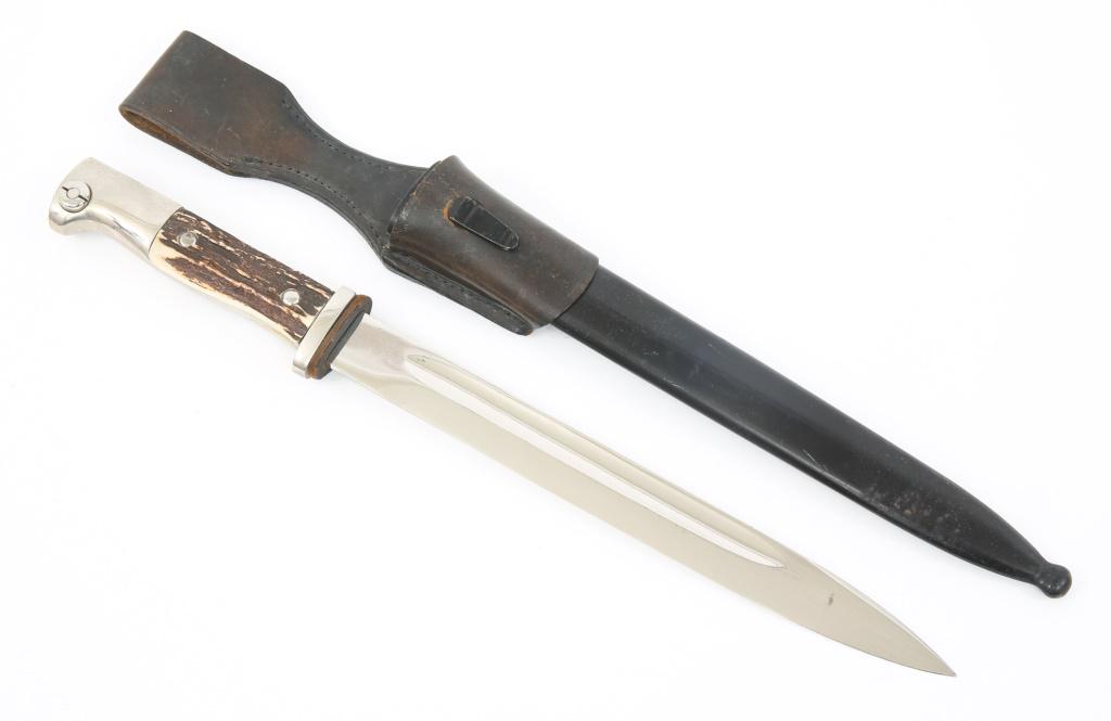 WWII GERMAN K98 LONG DRESS BAYONET BY ALCOSO: WWII GERMAN K98 LONG DRESS BAYONET BY ALCOSO WWII German K98 Long Dress Bayonet with Scabbard & Frog. Bright chromed blade, Alcoso maker mark to ricasso. Leather buffer pad. Stag grips. Green felt bay
